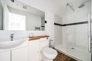 Photo 24- click for photo gallery